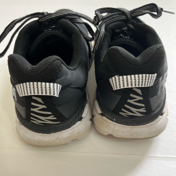 Hoka One One Clifton 6 Black White Size 9 Wide - Picture 3 of 8